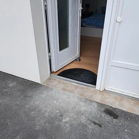 Apartment Le D Isa